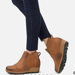 Sorel Evie Pull-On Suede Bootie